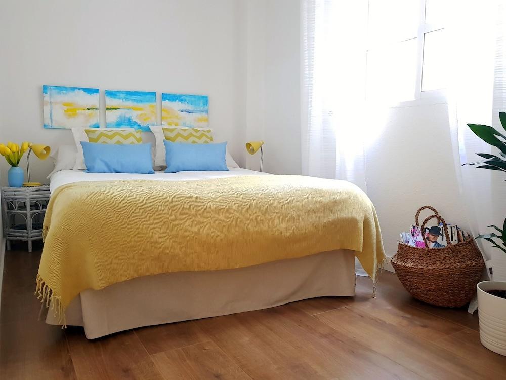 Charming 3 Bedrooms Historical Center Apartment